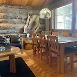 Holiday home Kuonti-ruka, Kelohirsimoekki Jaerven Rannalla