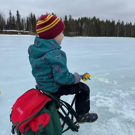 Semesterbostad Kuonti-ruka, Kelohirsimoekki Jaerven Rannalla Kuusamo