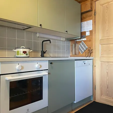 Kuonti-ruka, Kelohirsimoekki Jaerven Rannalla Hébergement de vacances