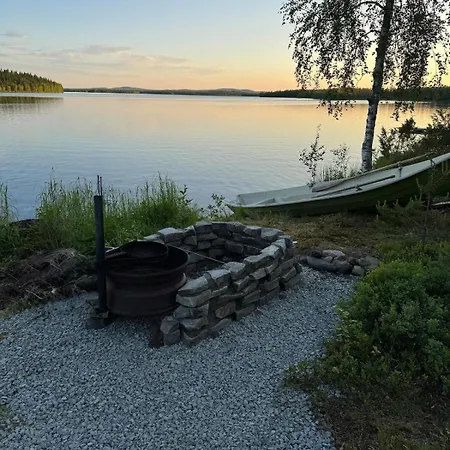 Semesterbostad Kuonti-ruka, Kelohirsimoekki Jaerven Rannalla *