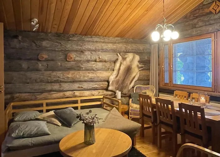 Hébergement de vacances Kuonti-ruka, Kelohirsimoekki Jaerven Rannalla *