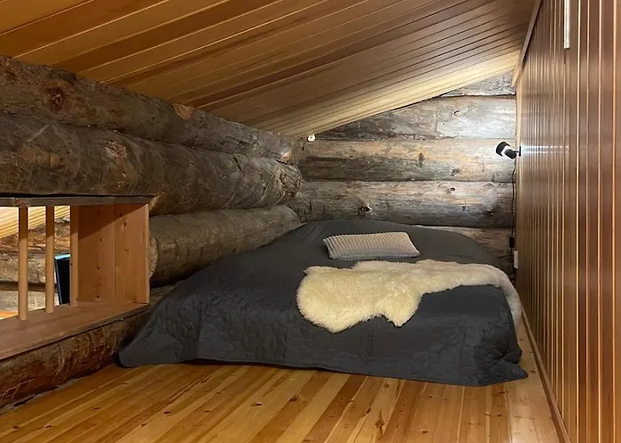 Kuonti-ruka, Kelohirsimoekki Jaerven Rannalla Hébergement de vacances