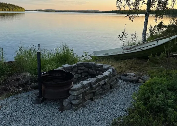 Hébergement de vacances Kuonti-ruka, Kelohirsimoekki Jaerven Rannalla *