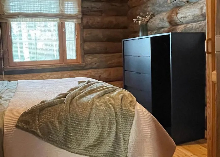 Hébergement de vacances Kuonti-ruka, Kelohirsimoekki Jaerven Rannalla *